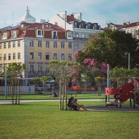 Premium In Lisbon's Downtown Lissabon