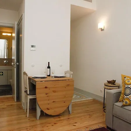 Premium In Lisbon's Downtown Apartment